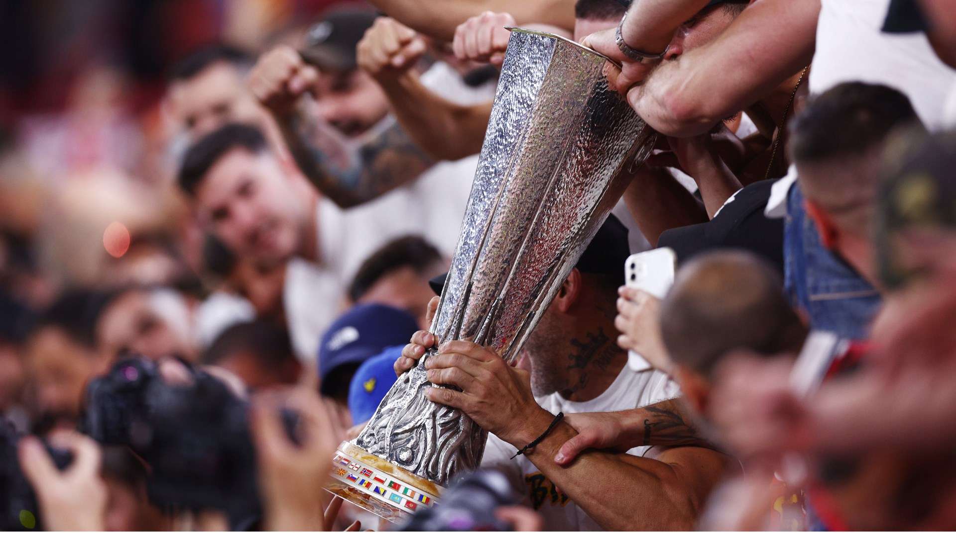 塑造新的社 塑造新的社